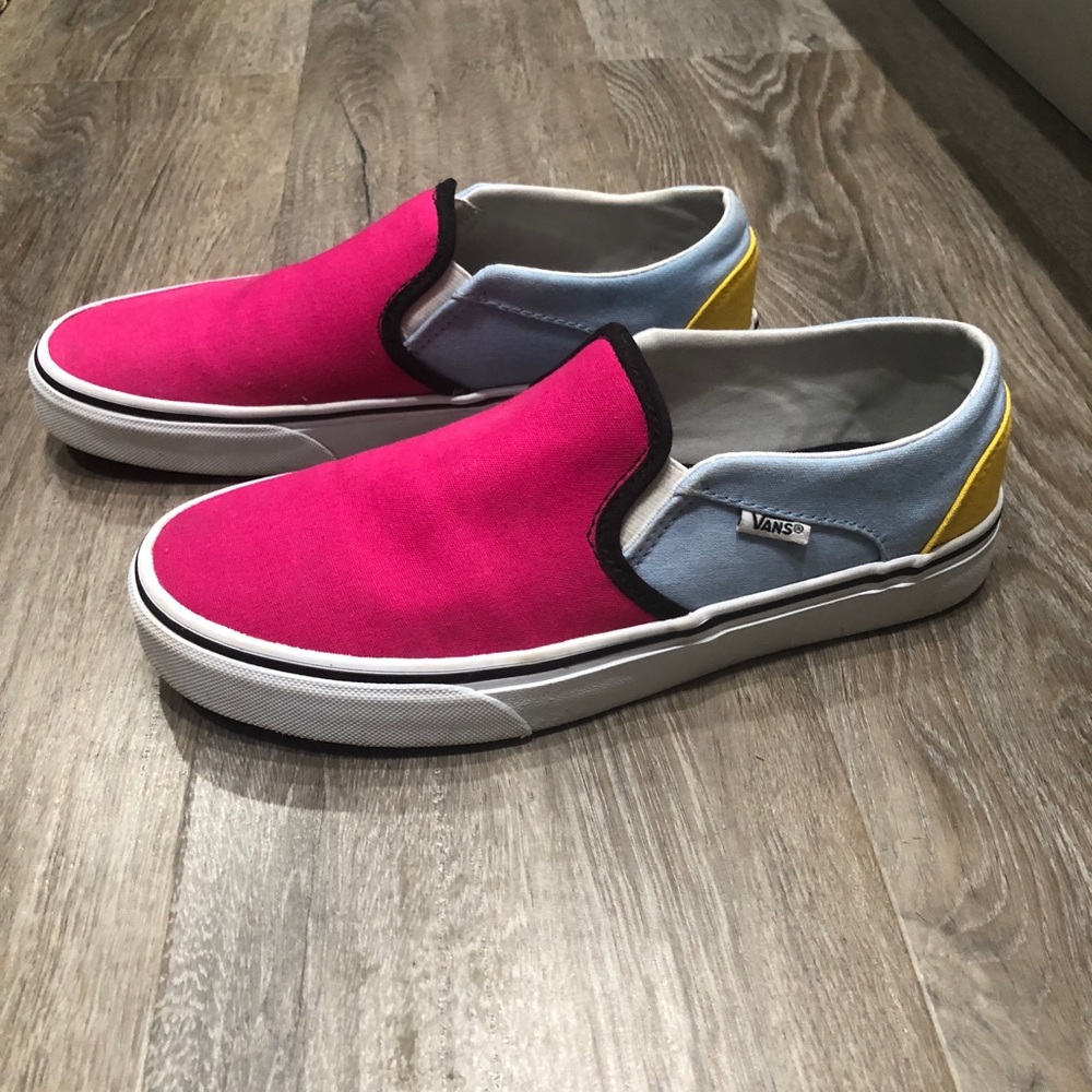 Vans Women’s Asher slip on